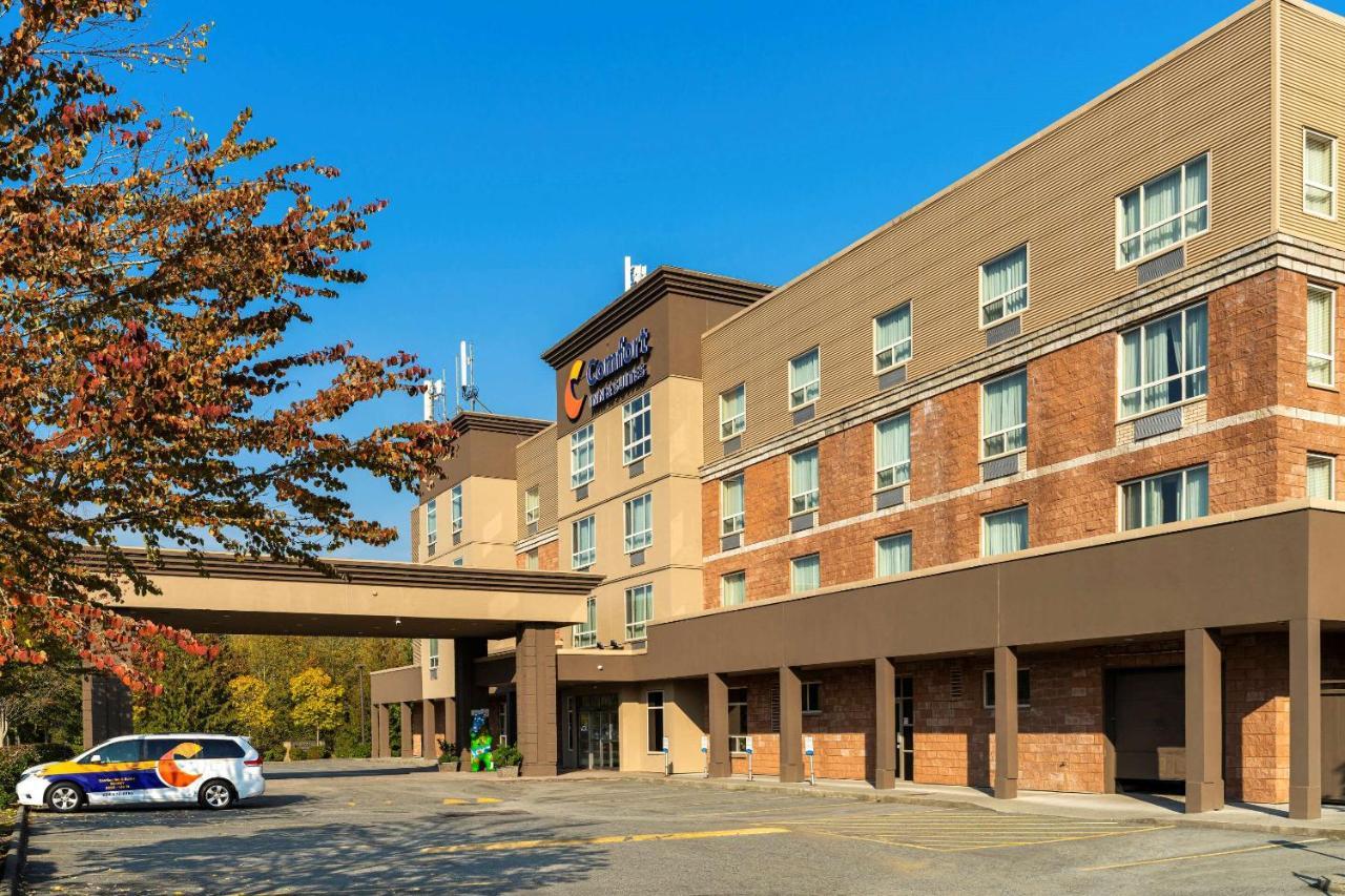 Comfort Inn & Suites Surrey Eksteriør bilde