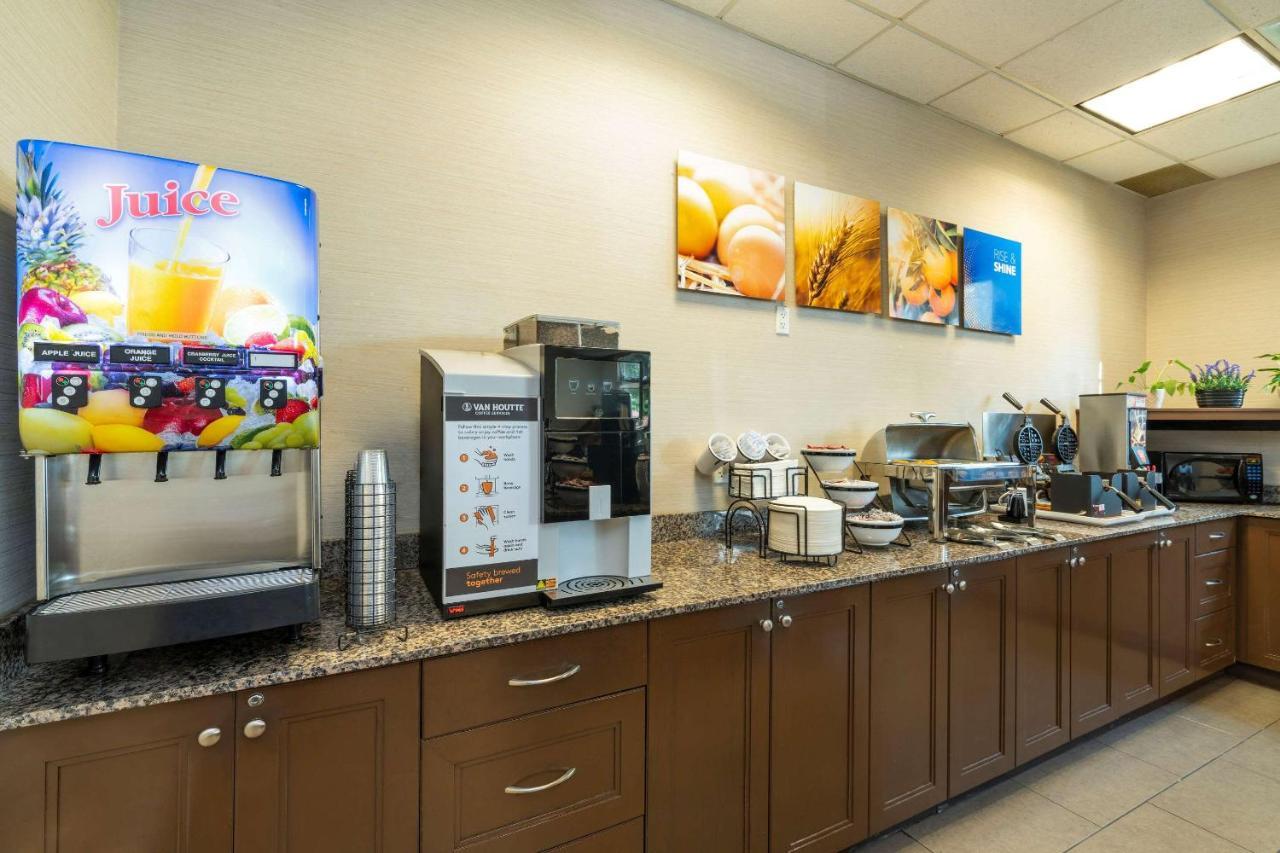 Comfort Inn & Suites Surrey Eksteriør bilde